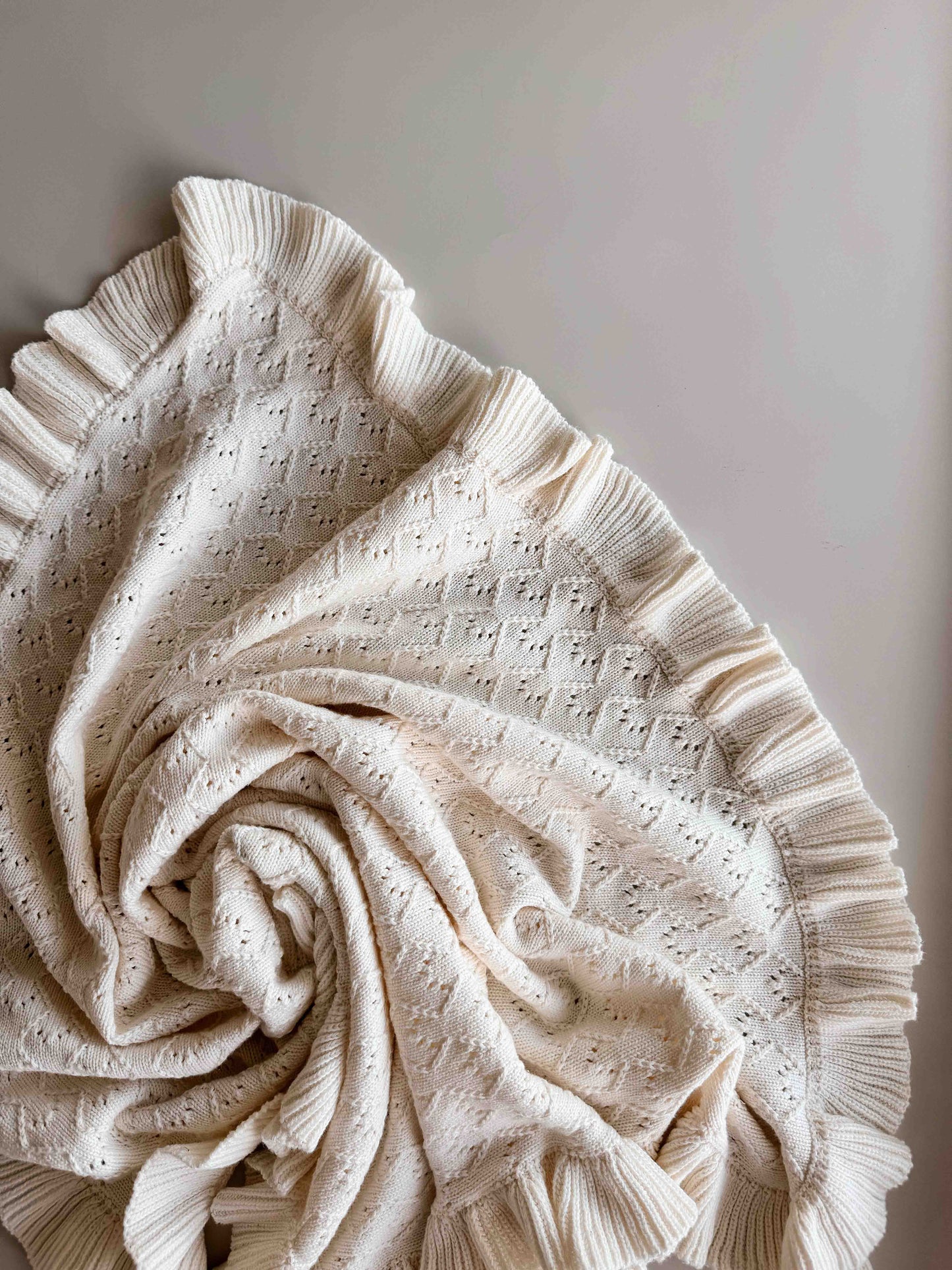 Mila Pointelle Frill Blanket | Snow