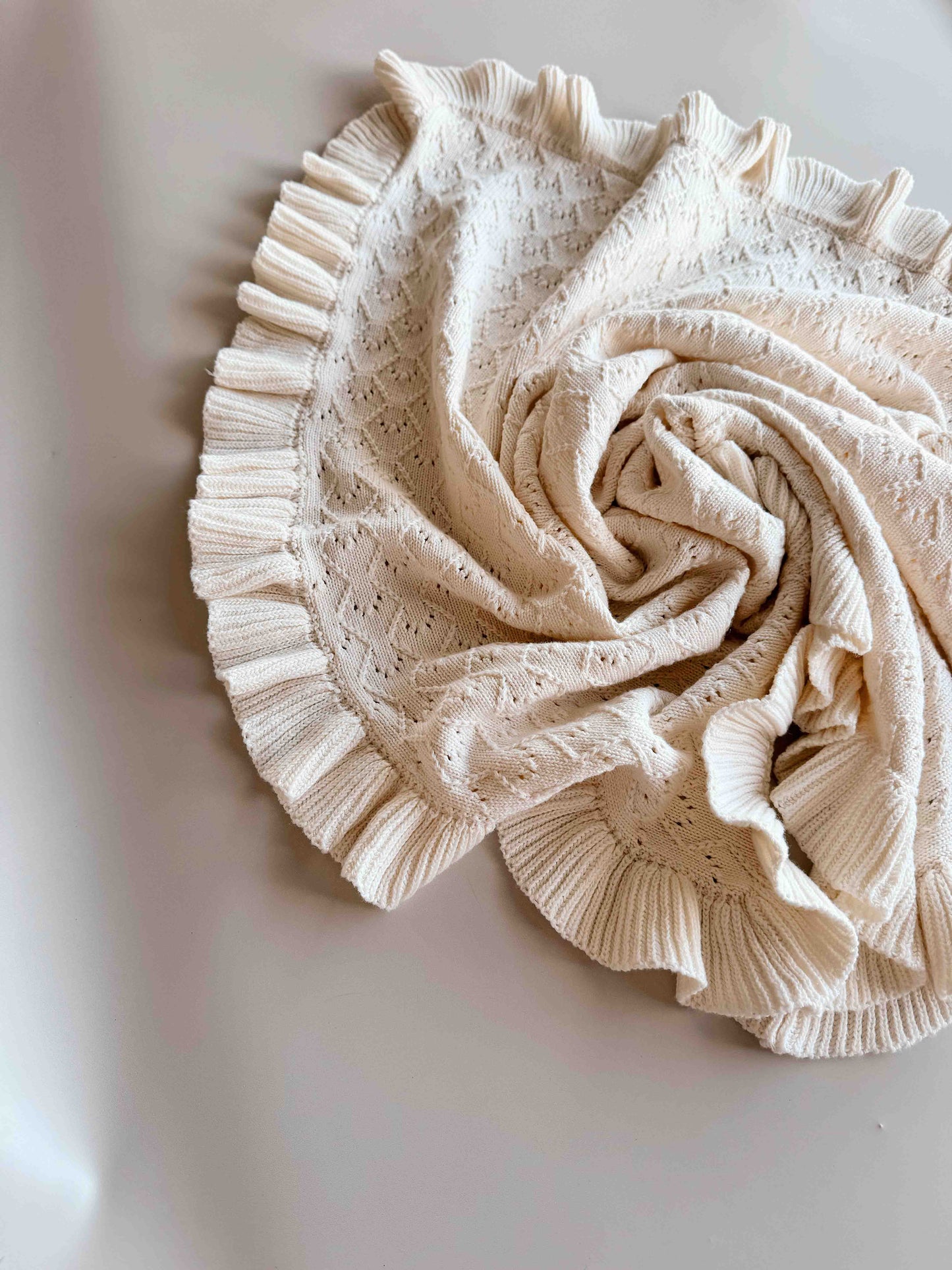 Mila Pointelle Frill Blanket | Snow